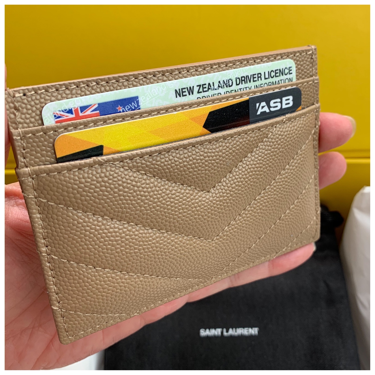 Quality issues with the Saint Laurent Ysl Card Holder Review 