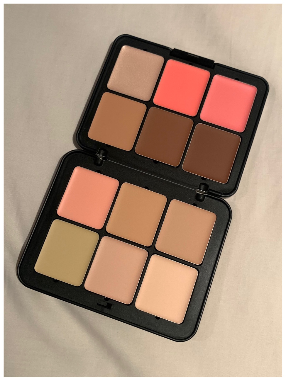 Makeup Forever Blush Palette: Four-In-One