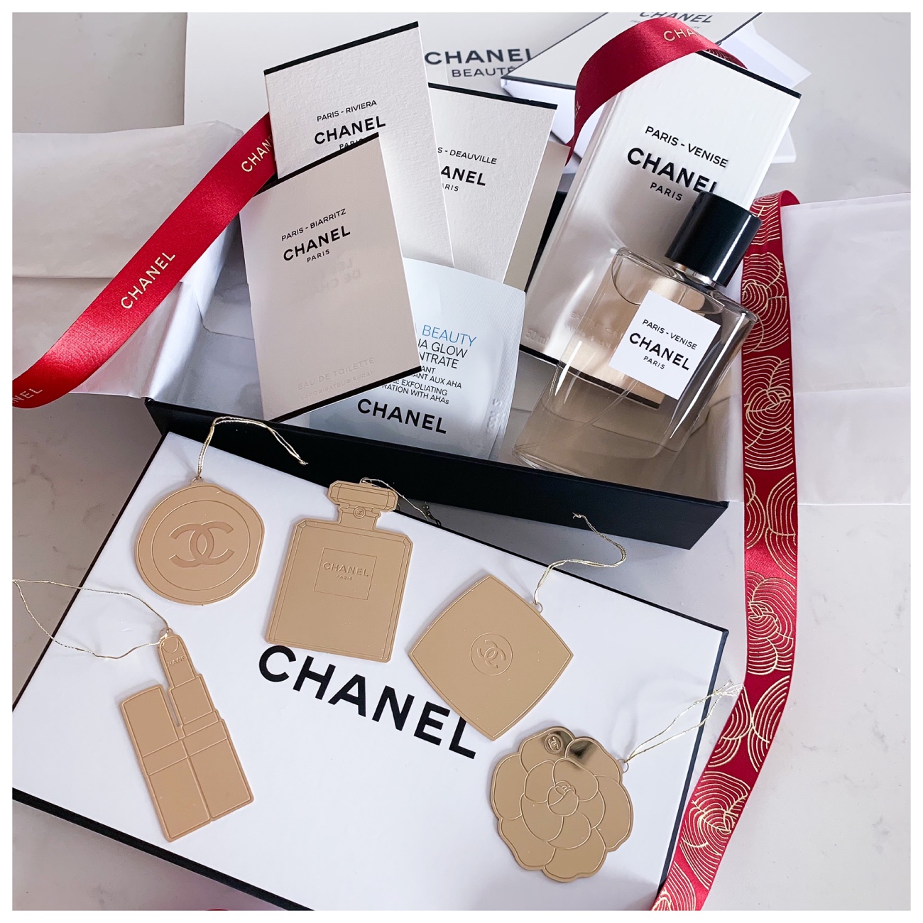 Persolaise Review: Les Eaux De Chanel - Paris-Biarritz, Paris-Deauville &  Paris-Venise from Chanel (Olivier Polge; 2018) 