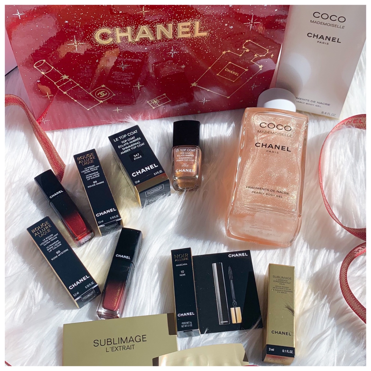 chanel makeup bag gift box
