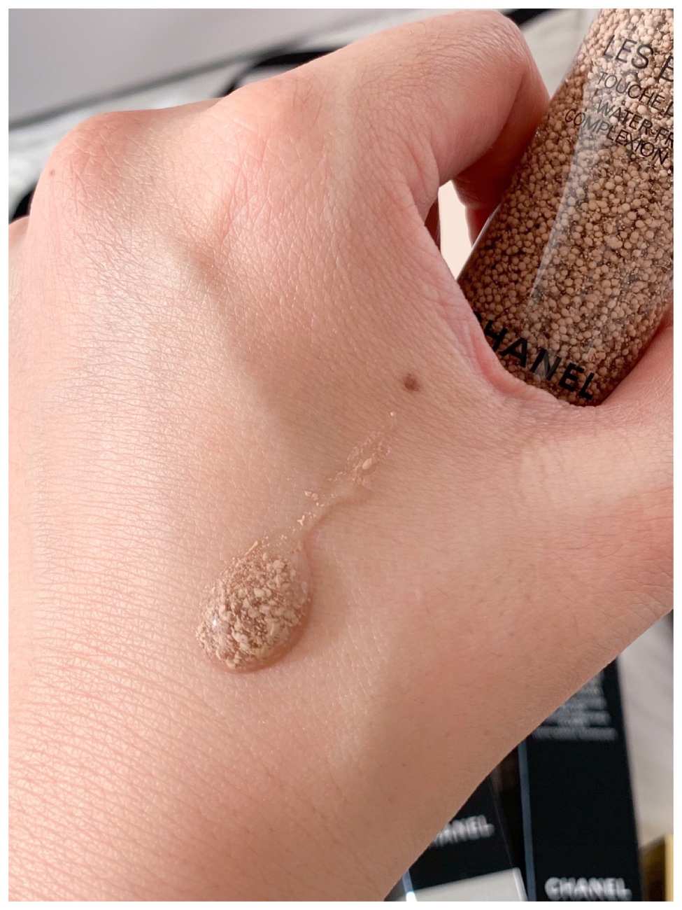 Chanel Water Fresh Complexion Touch